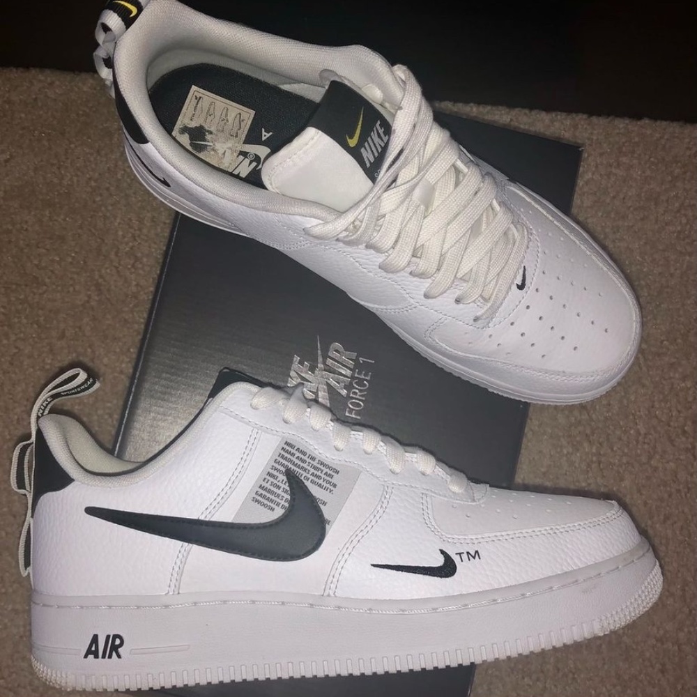 Nike Air Force 1 Sneakers